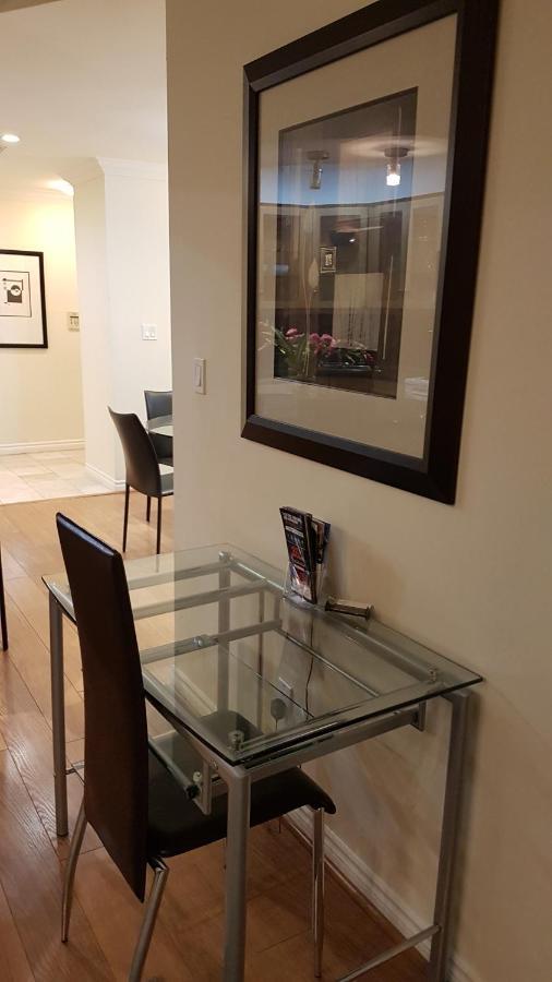 Toronto Luxury Accommodations - Qwest Экстерьер фото