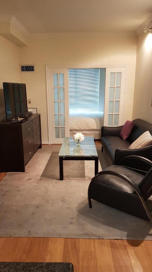 Toronto Luxury Accommodations - Qwest Экстерьер фото