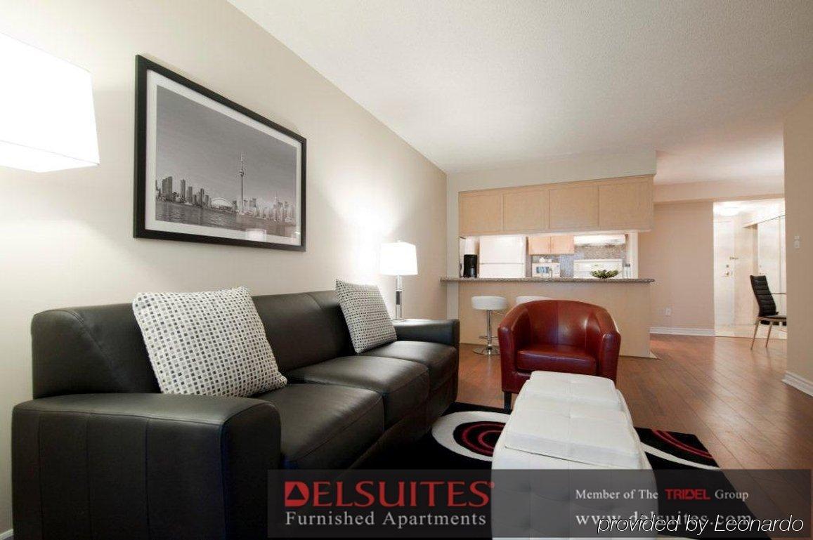Toronto Luxury Accommodations - Qwest Экстерьер фото